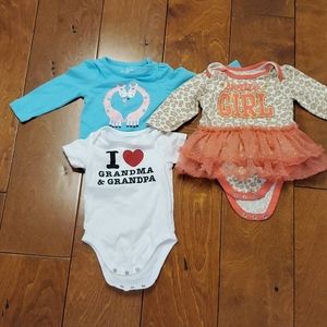 3-6M baby girl onesie bundle